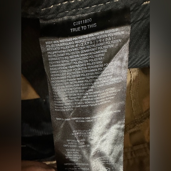 Volcom Frickin Chino Shorts Tan True to This youth size 28, NWT - Picture 5 of 5